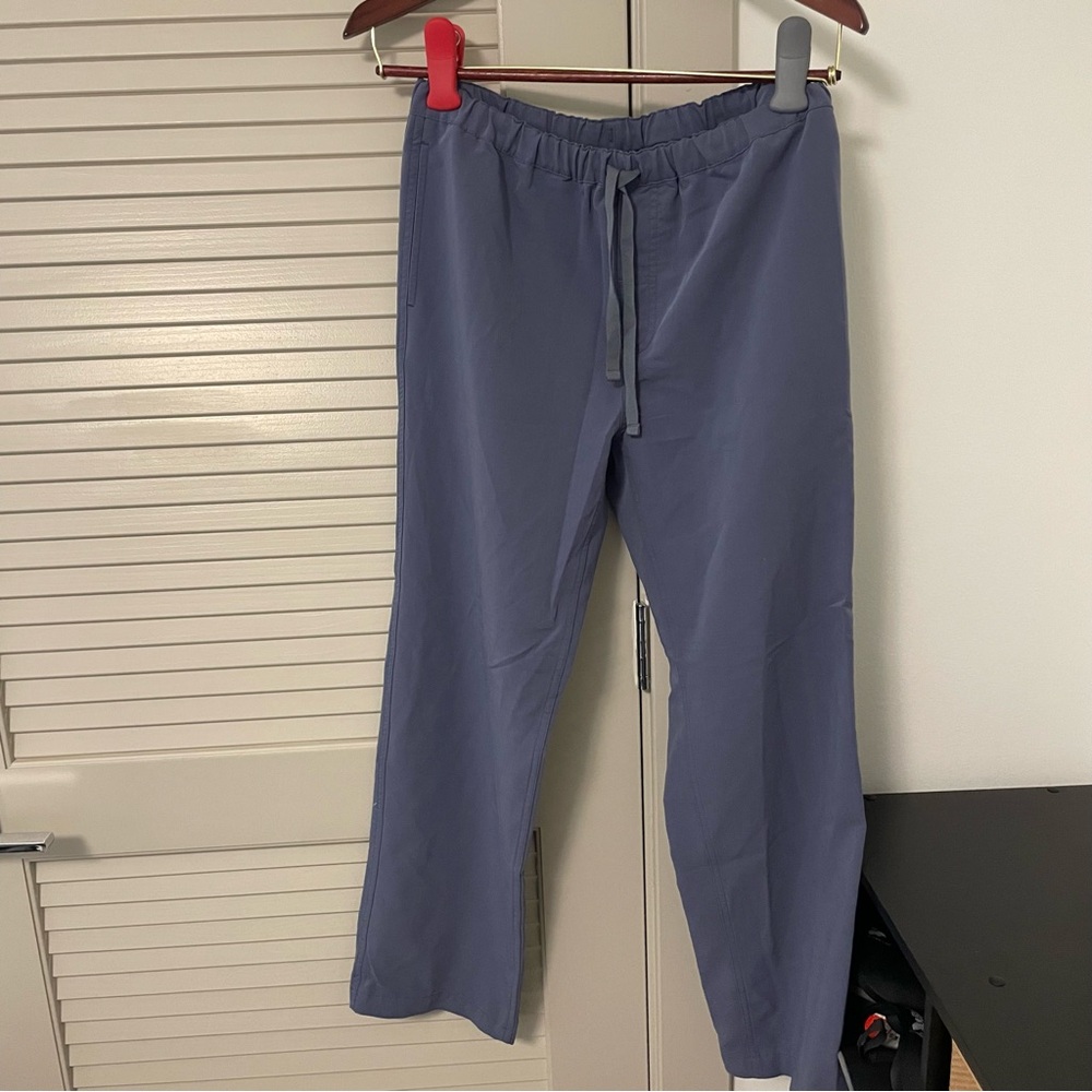 Men’s Pisco Scrub Pants Size Small Short in Space Navy